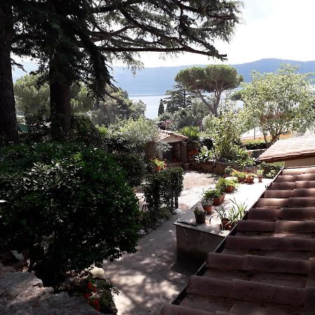 Bed&Breakfast "Fiorella" Sul Lago Castel Gandolfo Εξωτερικό φωτογραφία