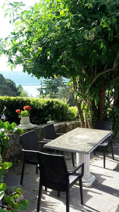 Bed&Breakfast "Fiorella" Sul Lago Castel Gandolfo Εξωτερικό φωτογραφία